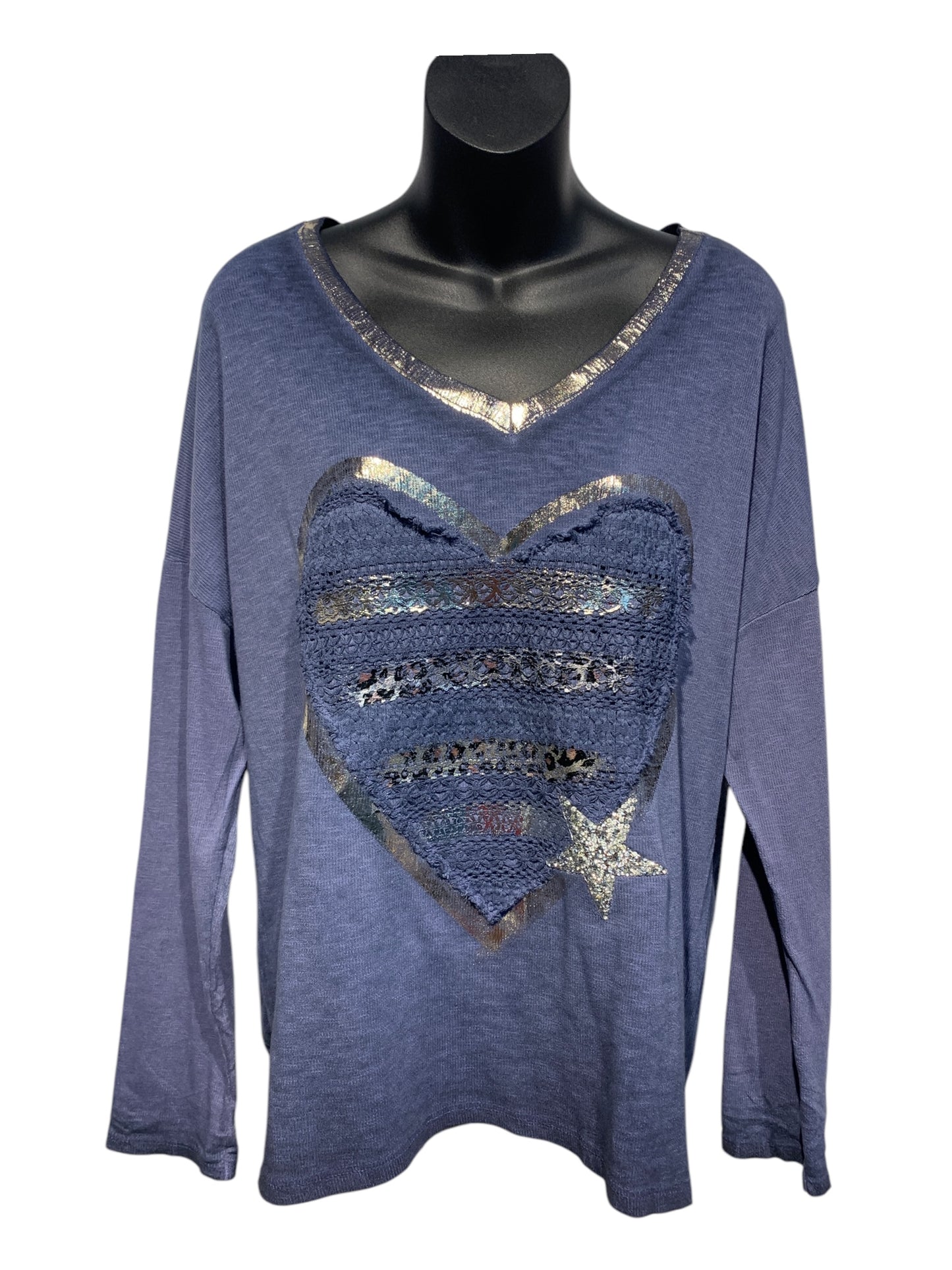 Italian V-Neck Cotton Top with Lace and Leopard Print Heart